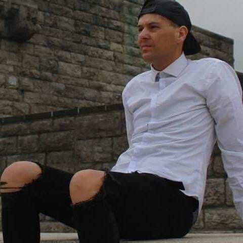 42868369_772740456407111_546354255624142848_n