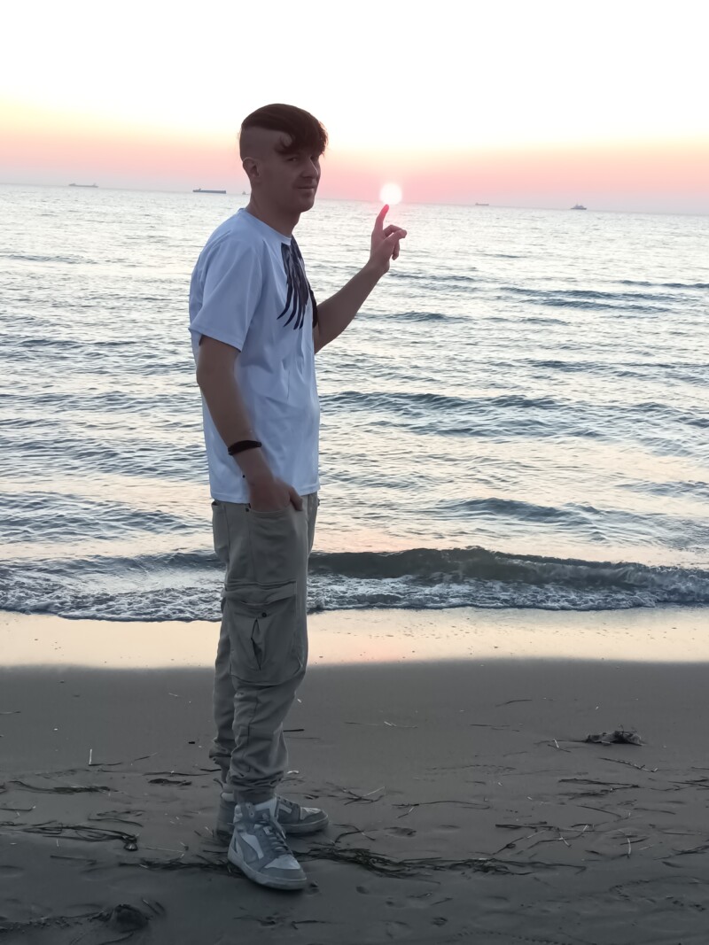 img_20251014_175959_092